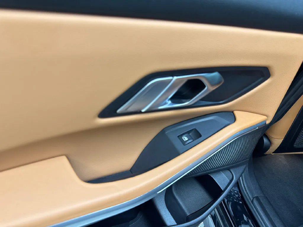 BMW 3 Series photo 40