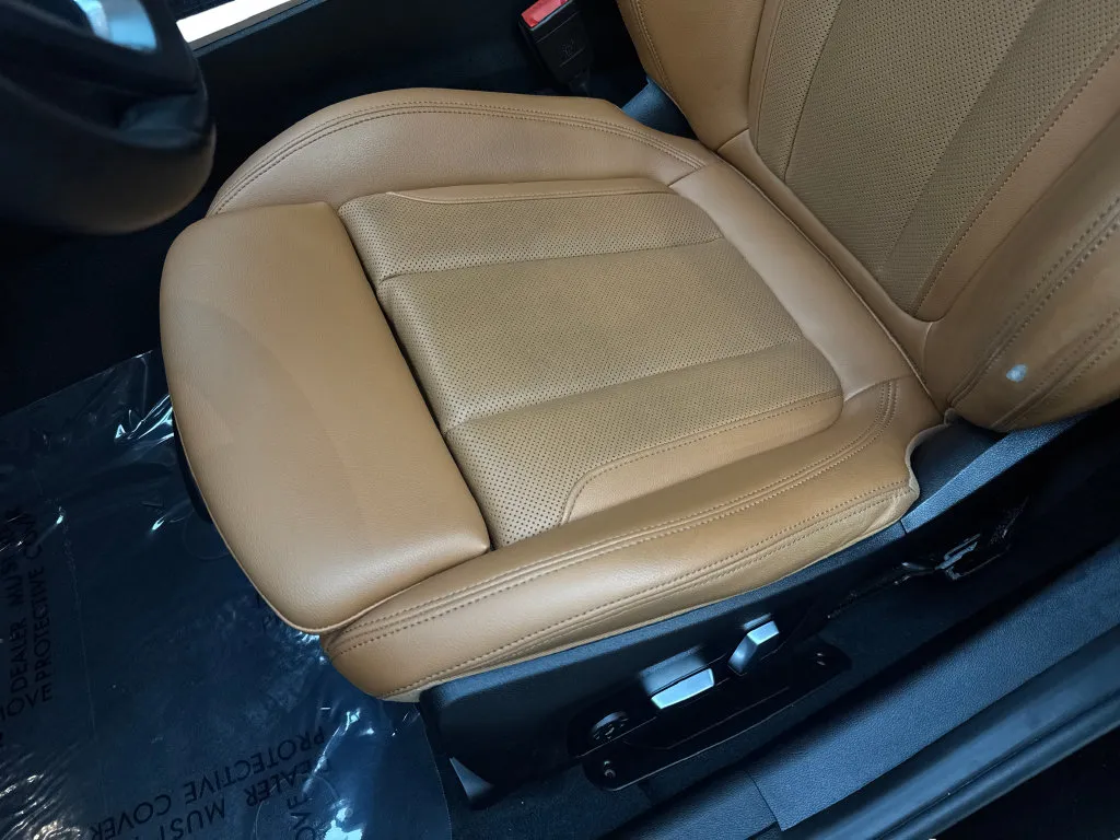 BMW 3 Series photo 30