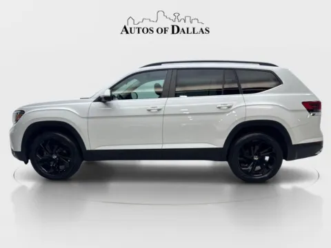 More photos of 2023 Volkswagen Atlas 3.6L V6 SE w/Technology at Autos of Dallas - Irving, TX