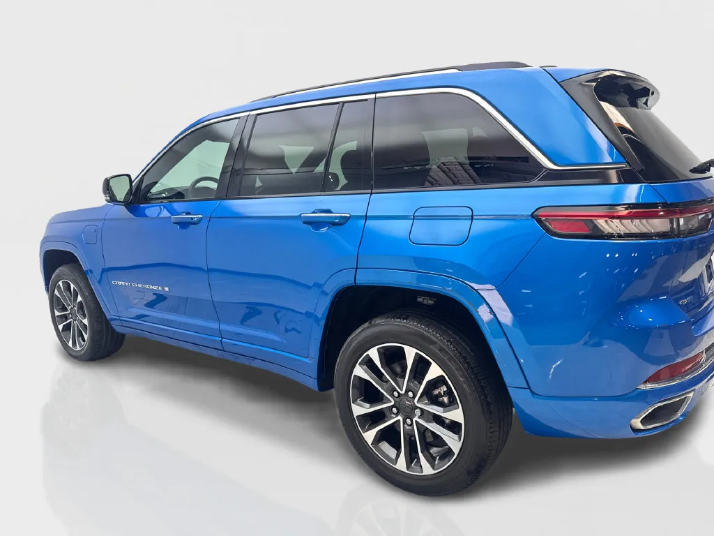 Jeep Grand Cherokee photo 16