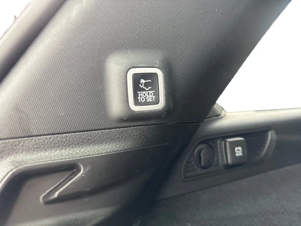 Jeep Grand Cherokee photo 86
