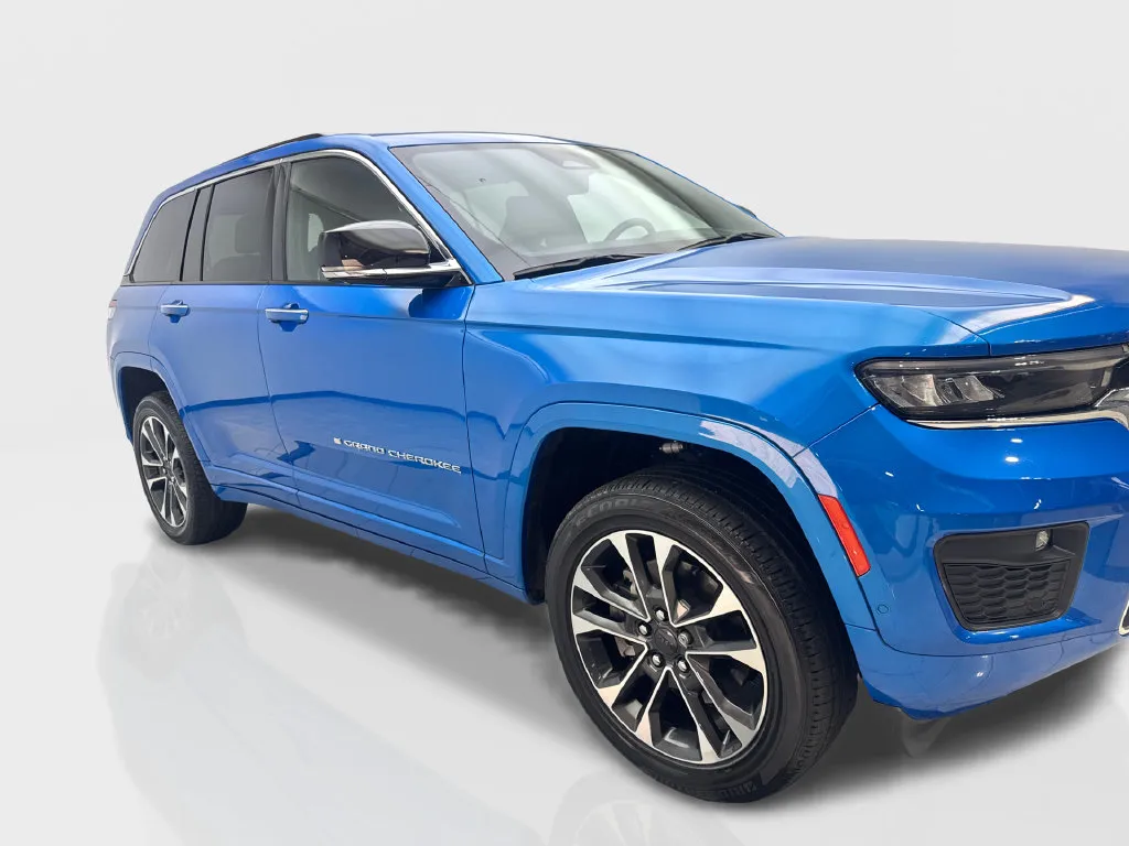 Jeep Grand Cherokee photo 14