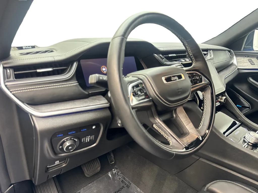 Jeep Grand Cherokee photo 53