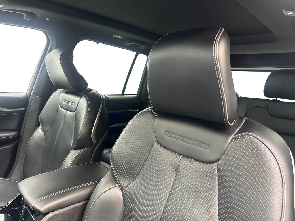 Jeep Grand Cherokee photo 30