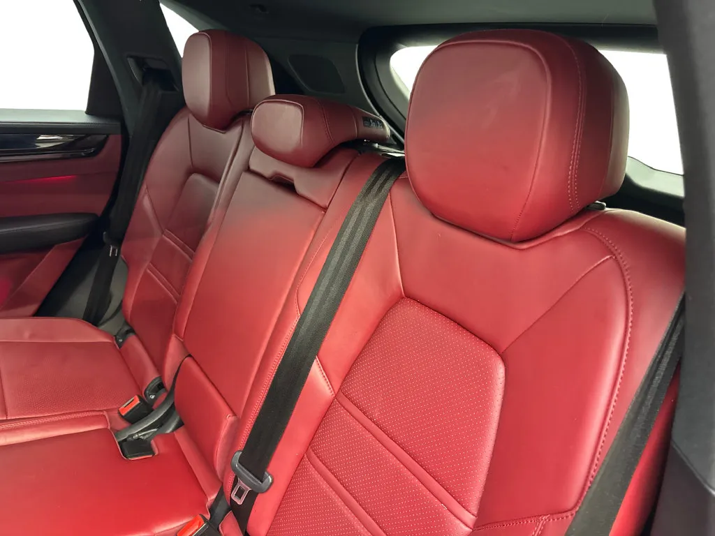Porsche Cayenne photo 35