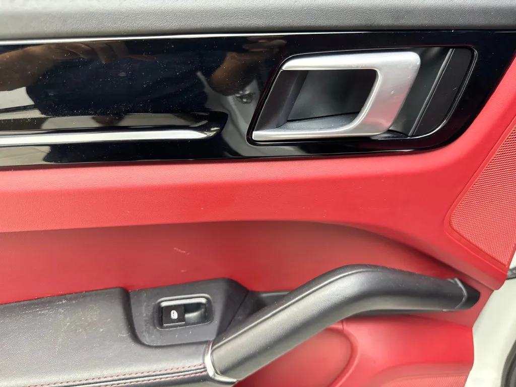 Porsche Cayenne photo 39