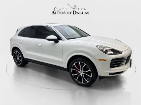 More photos of 2022 Porsche Cayenne Platinum Edition at Autos of Dallas - Irving, TX