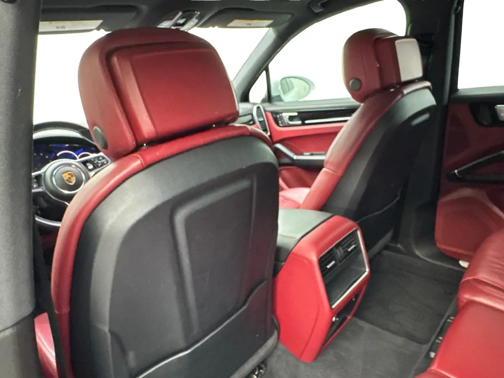 Porsche Cayenne photo 36