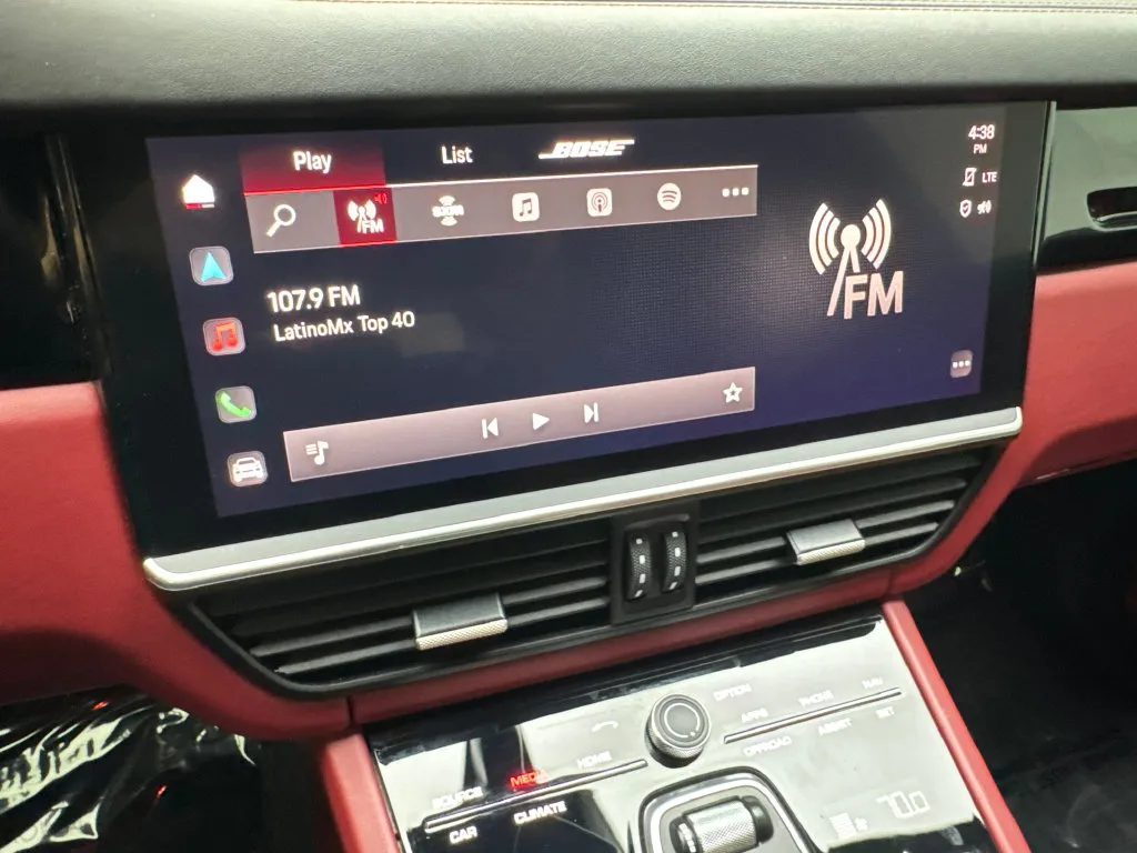 Porsche Cayenne photo 63