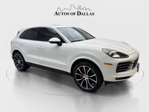 More photos of 2022 Porsche Cayenne Platinum Edition at Autos of Dallas - Irving, TX