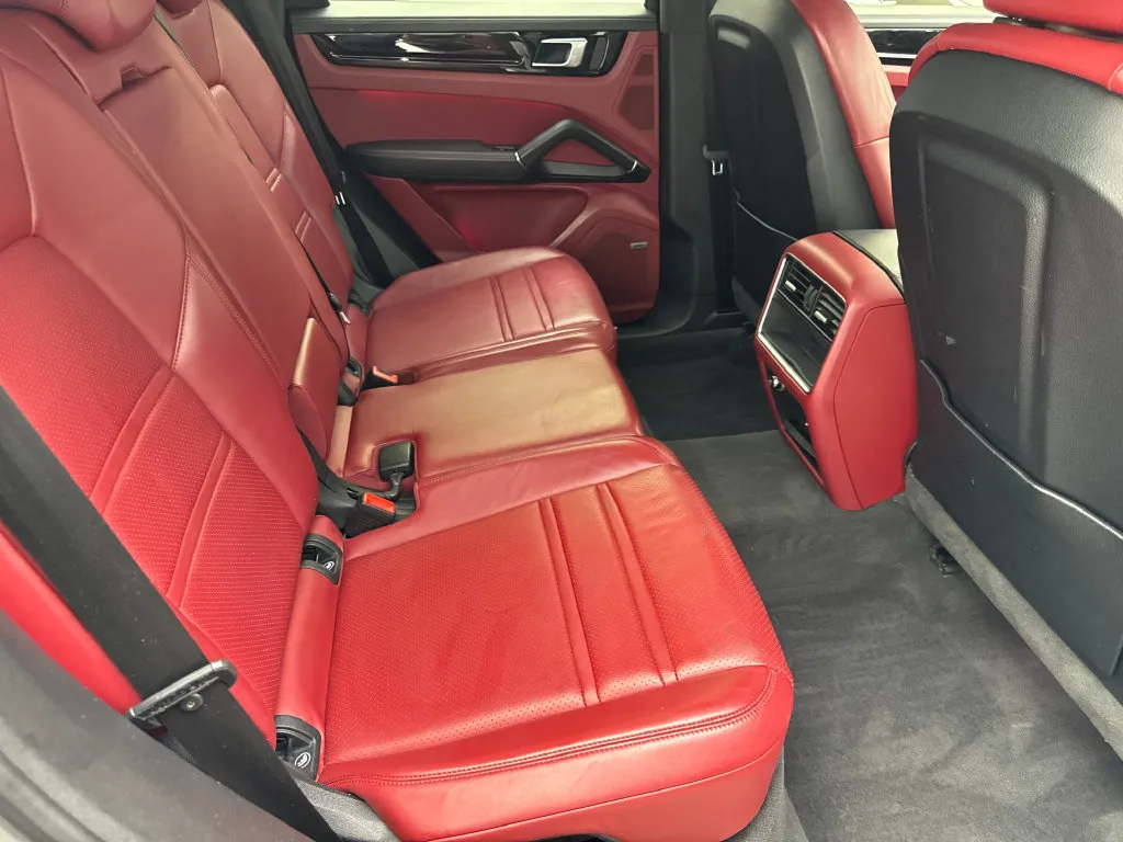 Porsche Cayenne photo 40