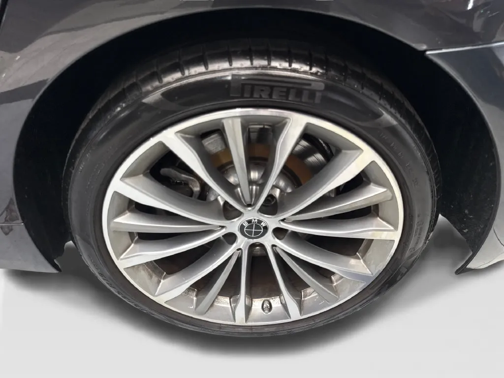 BMW 5 Series photo 87