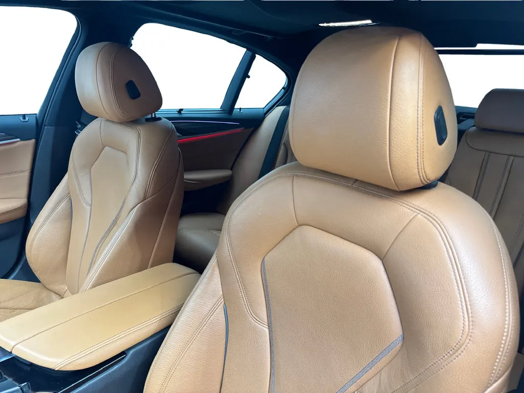 BMW 5 Series photo 29