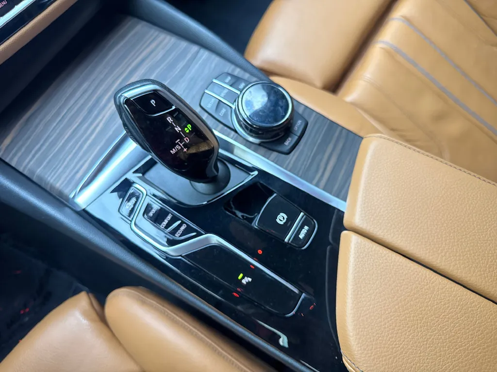 BMW 5 Series photo 70