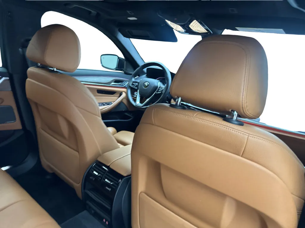 BMW 5 Series photo 43