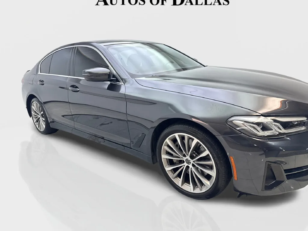 BMW 5 Series photo 14