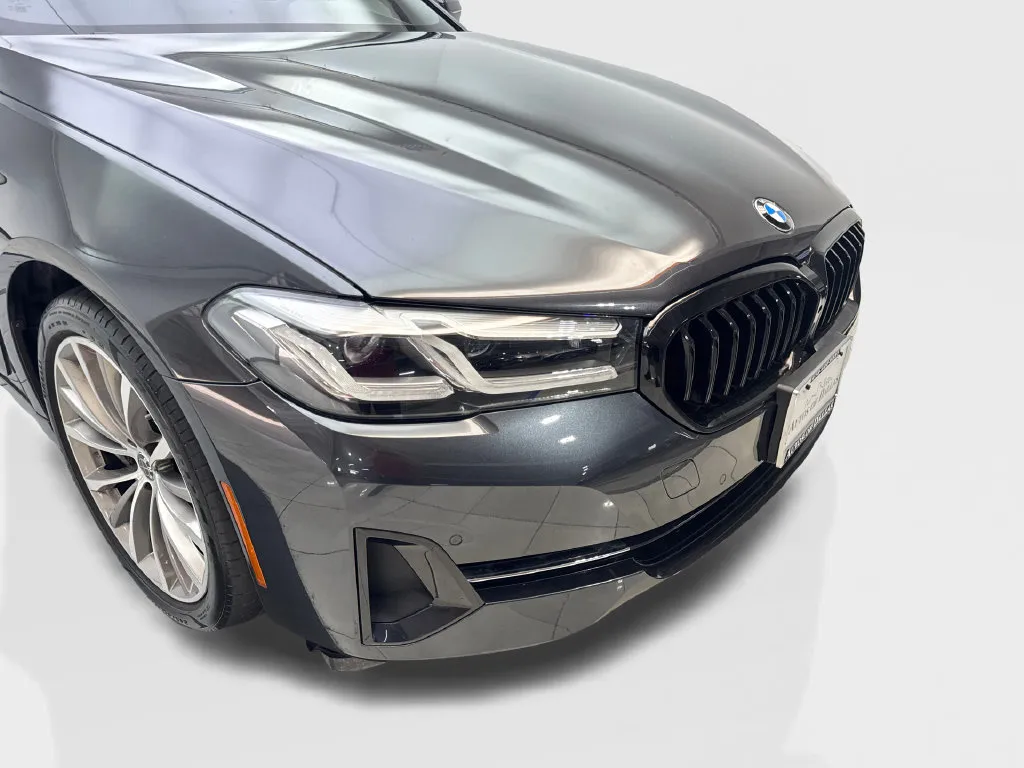 BMW 5 Series photo 19