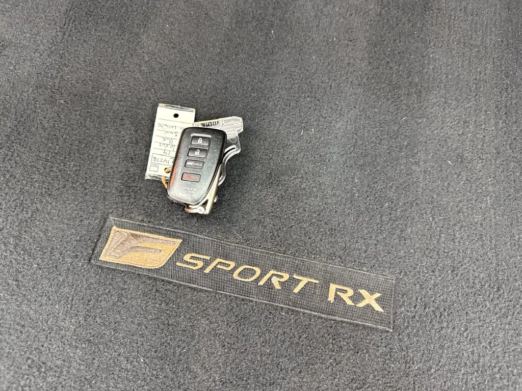 Lexus RX photo 79