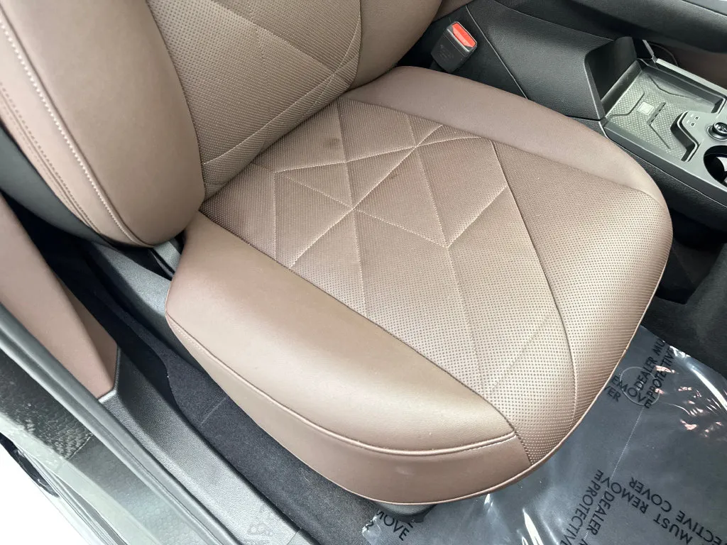 BMW iX photo 48