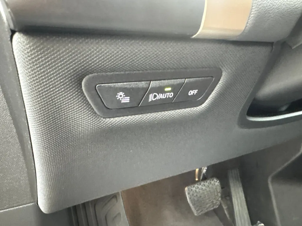 BMW iX photo 56
