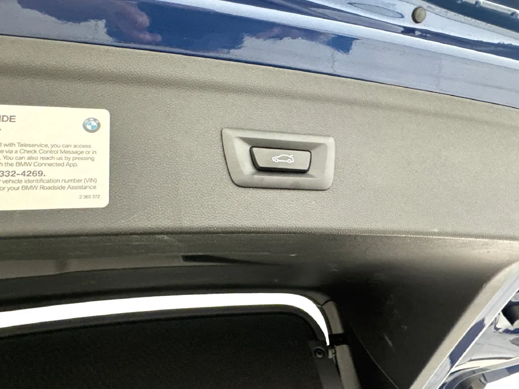 BMW iX photo 82
