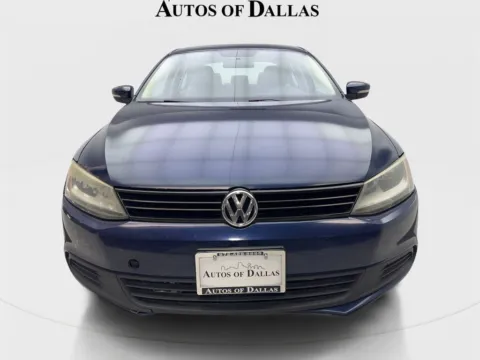 Another view of 2011 Volkswagen Jetta 2.5L SE for sale in Irving, TX at Autos of Dallas - Irving
