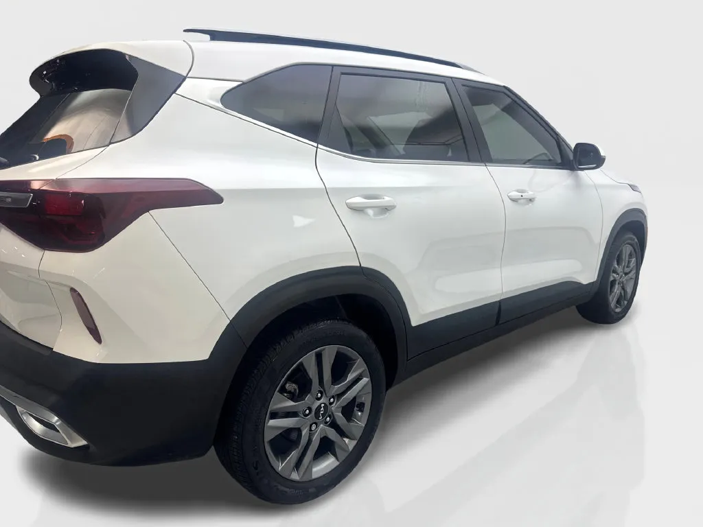 Kia Seltos photo 15