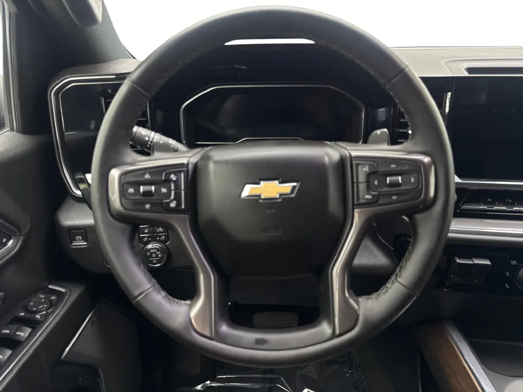 Chevrolet Silverado photo 59