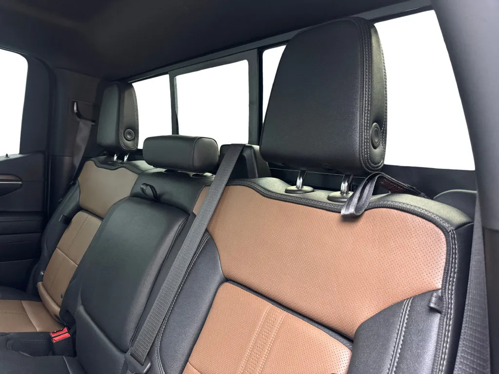 Chevrolet Silverado photo 37