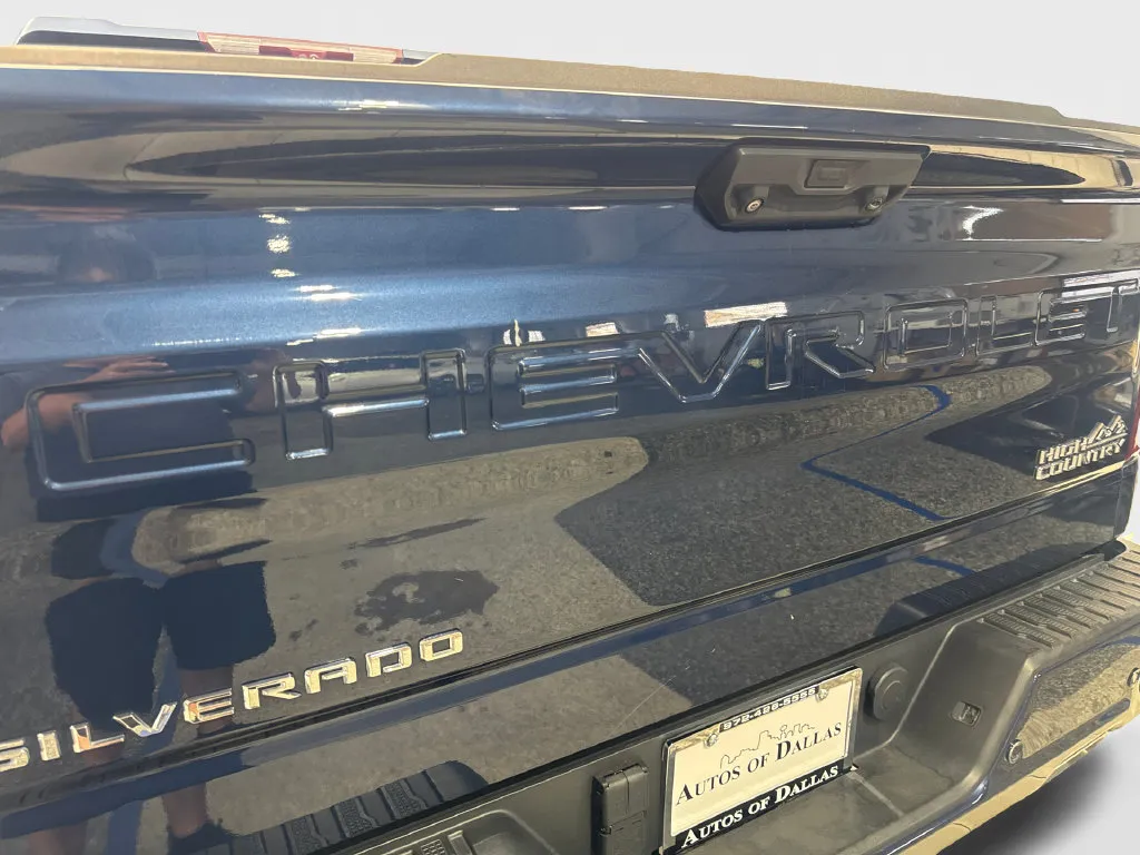 Chevrolet Silverado photo 23