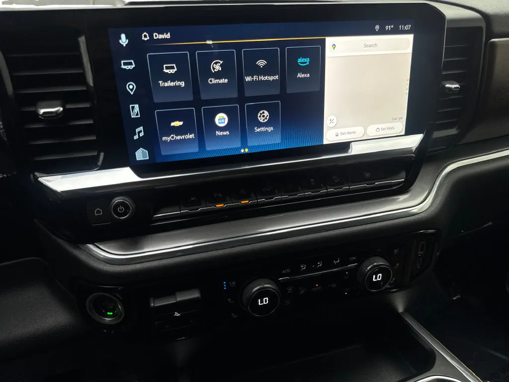 Chevrolet Silverado photo 64