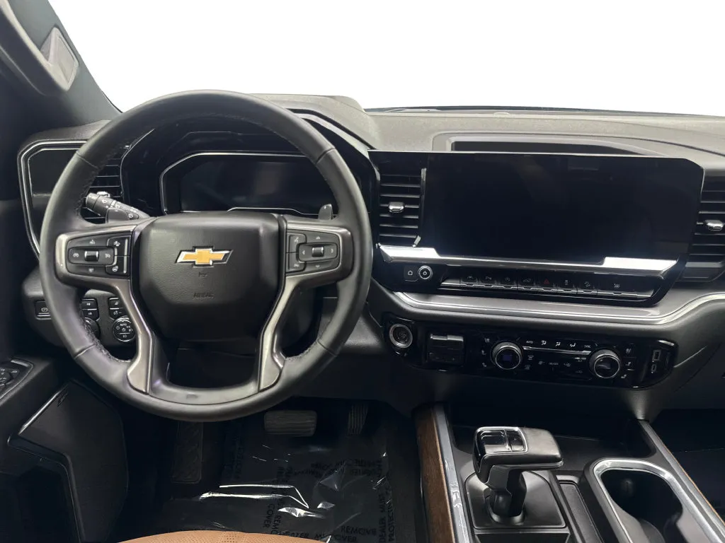 Chevrolet Silverado photo 56
