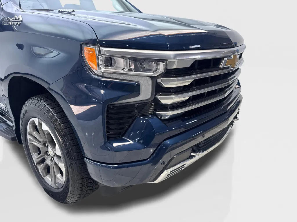 Chevrolet Silverado photo 19