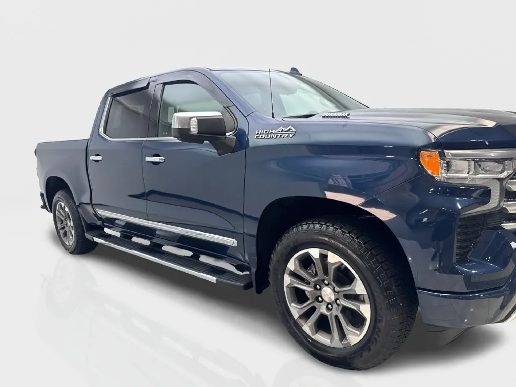 Chevrolet Silverado photo 14