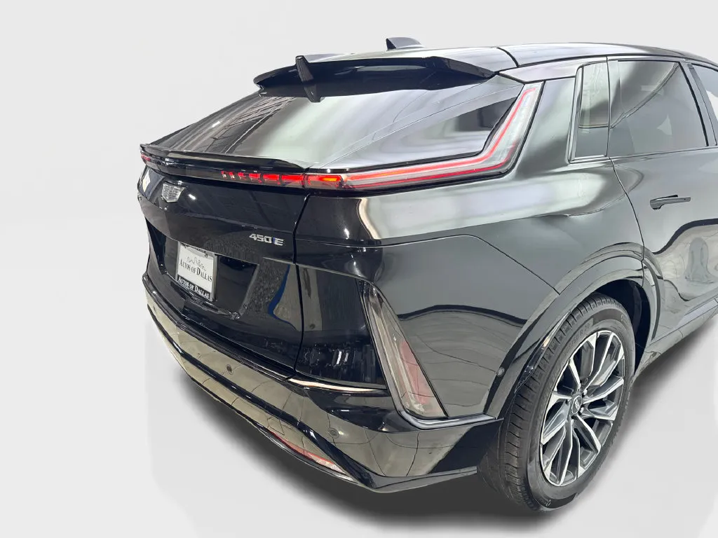 Cadillac Lyriq photo 20