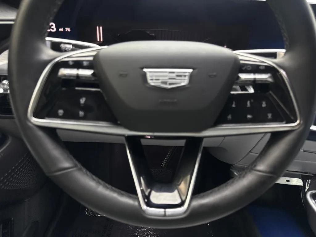 Cadillac Lyriq photo 58
