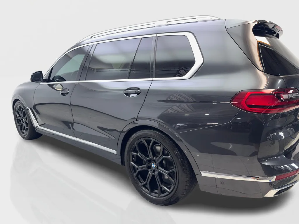 BMW X7 photo 16