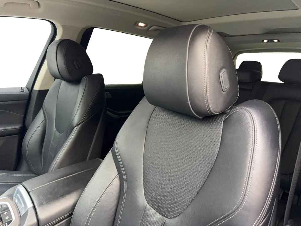 BMW X7 photo 30