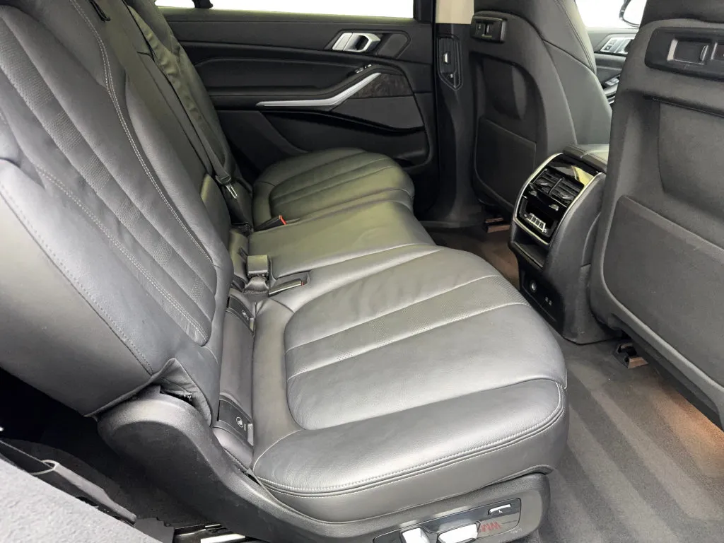 BMW X7 photo 46