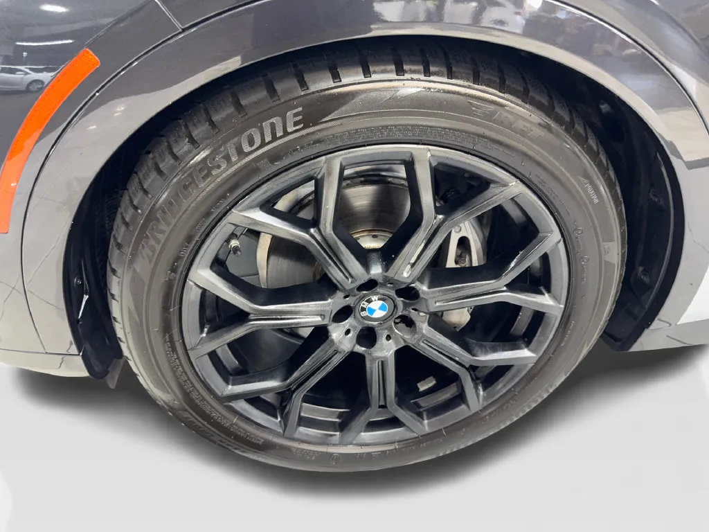 BMW X7 photo 94