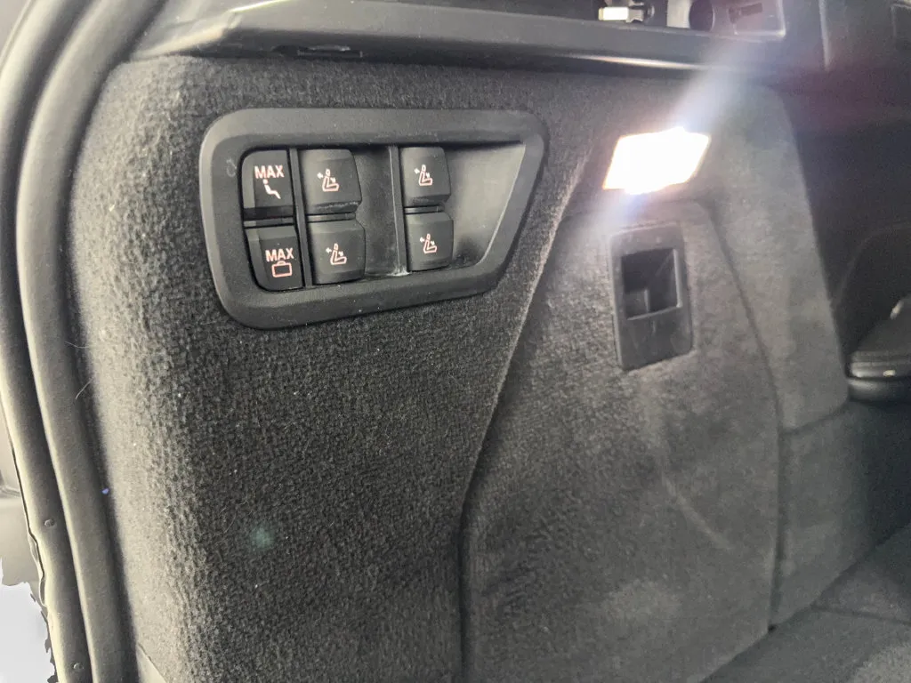 BMW X7 photo 90