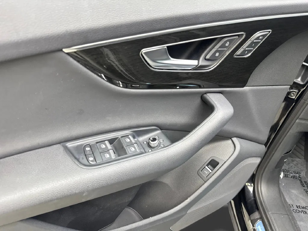 Audi Q7 photo 35