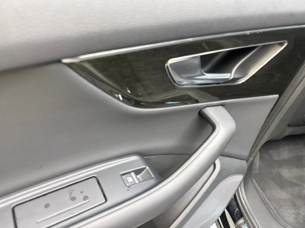 Audi Q7 photo 41