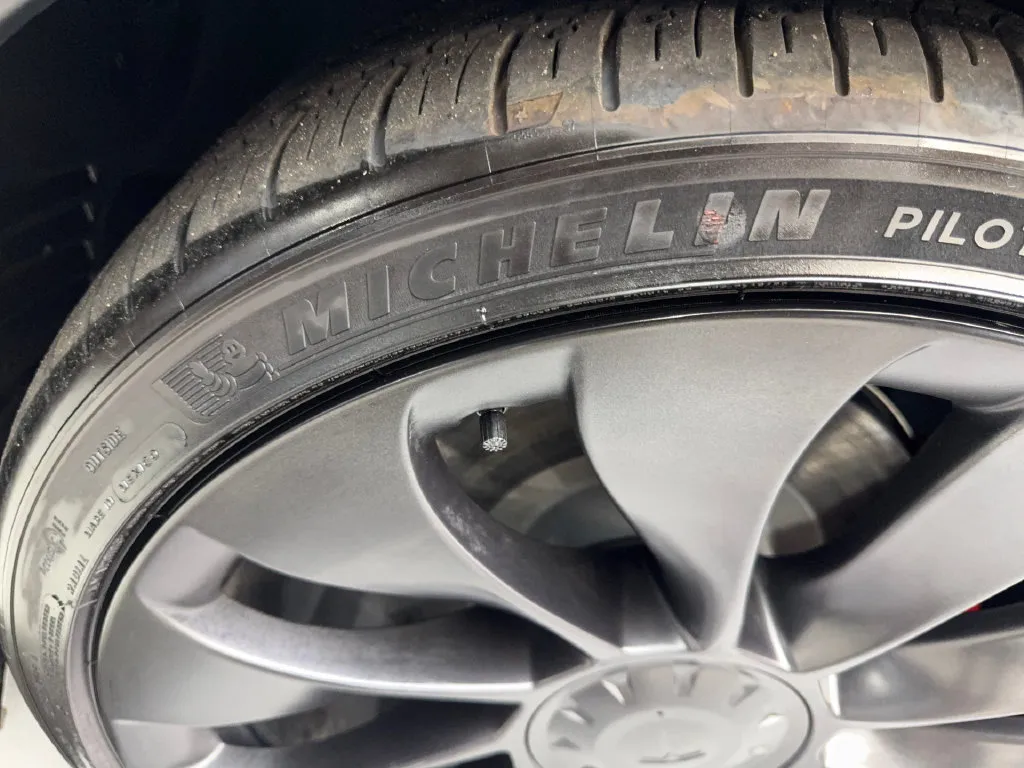 Tesla Model Y photo 90