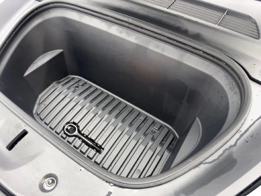Tesla Model Y photo 77
