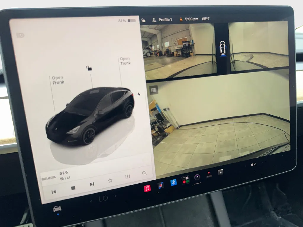 Tesla Model Y photo 68
