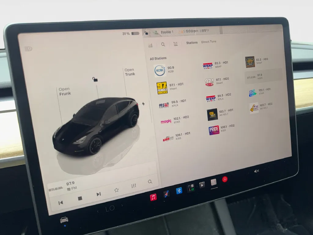 Tesla Model Y photo 66