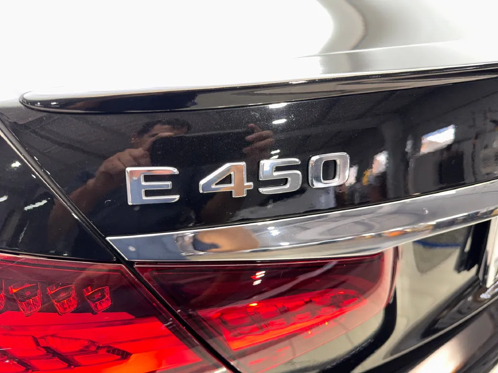 Mercedes-Benz E-Class photo 23