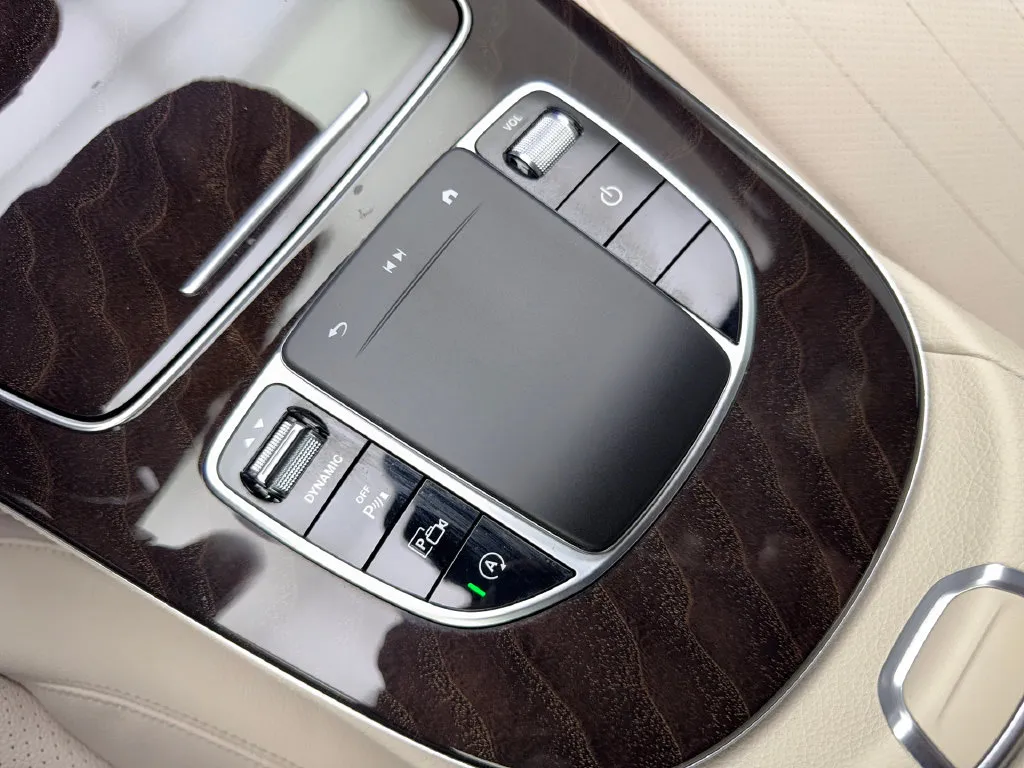 Mercedes-Benz E-Class photo 66