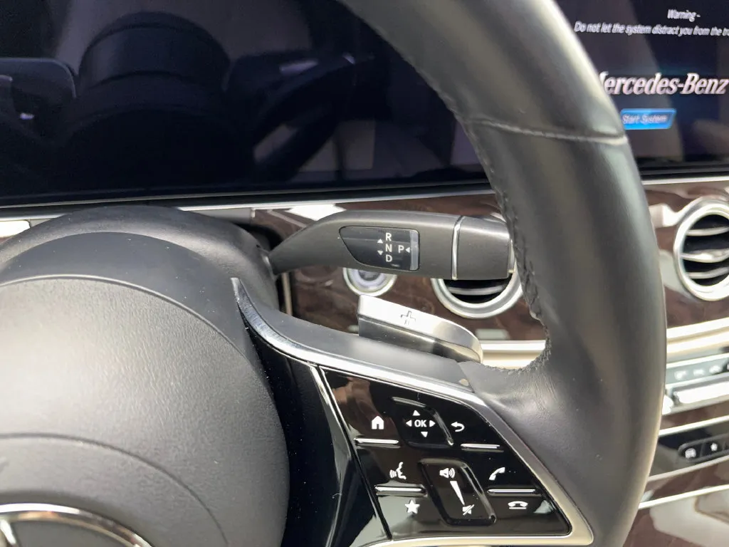 Mercedes-Benz E-Class photo 57